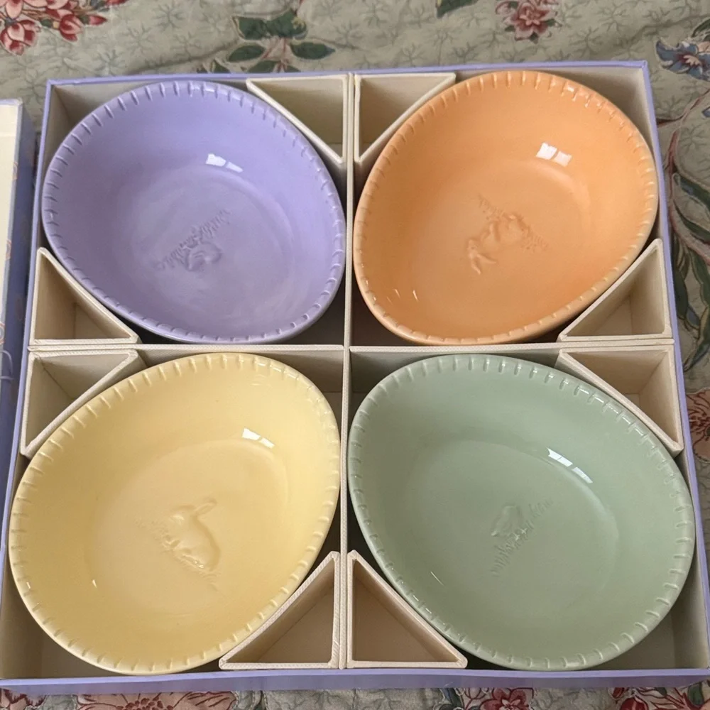Williams Sonoma Spring embossed Ramekins Easter
